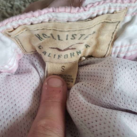 Hollister Board Shorts - Picture 4 of 5